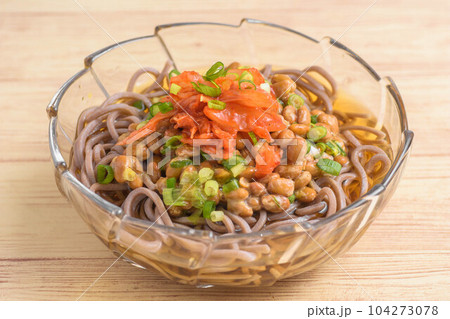 納豆キムチ冷し蕎麦 104273078
