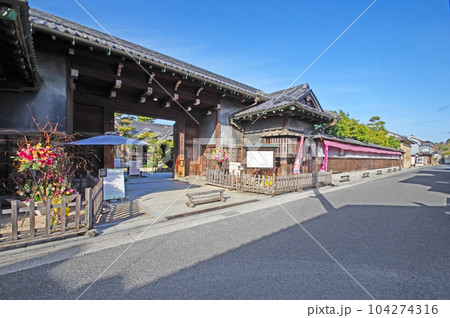 福岡県飯塚市の国指定重要文化財旧伊藤伝衛門邸長屋門 福岡県飯塚市の国指定重要文化財旧伊藤伝衛門邸長屋門 104274316