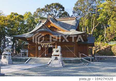 福岡県飯塚市にある高宮八幡宮拝殿 福岡県飯塚市にある高宮八幡宮拝殿 104274320