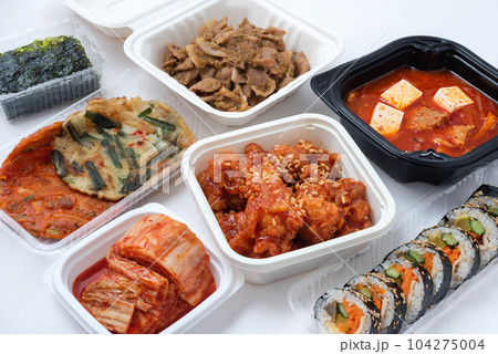 韓国料理　テイクアウト　キンパ　キムチ　ヤンニョムチキン　チヂミ　プルコギ　スンドゥブチゲ 104275004