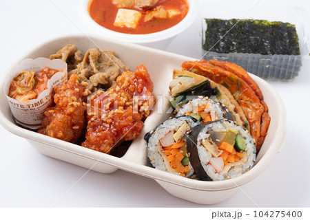 韓国料理　お弁当　テイクアウト　キンパ　キムチ　ヤンニョムチキン　チヂミ　プルコギ　スンドゥブチゲ 104275400