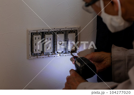 部屋のリフォーム　配線 104277020