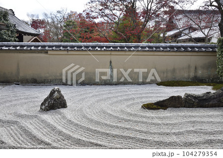 瑞峯院　独坐庭　秋 104279354