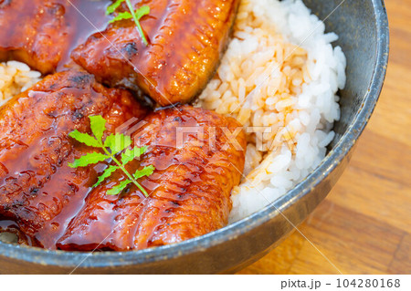 【食べ物素材】ウナギの蒲焼き【土用の丑の日】 【食べ物素材】ウナギの蒲焼き【土用の丑の日】 104280168