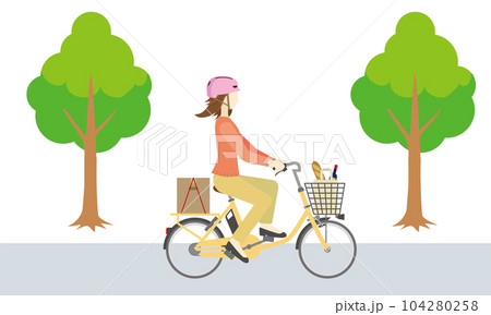 電動アシスト自転車に乗るヘルメットを被った女性のイラスト・買い物風景 電動アシスト自転車に乗るヘルメットを被った女性のイラスト・買い物風景 104280258