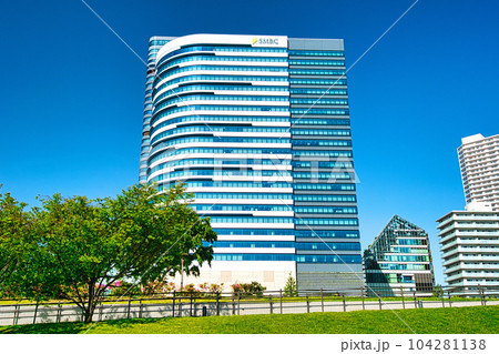 豊洲公園から観た豊洲高層マンションの風景 104281138