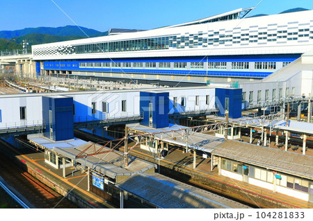 【福井県】北陸新幹線のJR敦賀駅 【福井県】北陸新幹線のJR敦賀駅 104281833