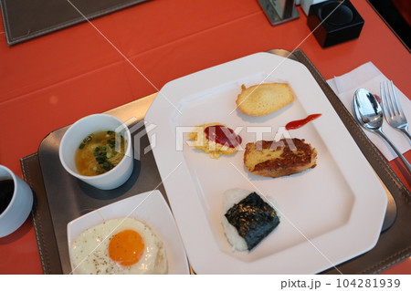 ブレックファースト 朝ごはん 朝食 104281939