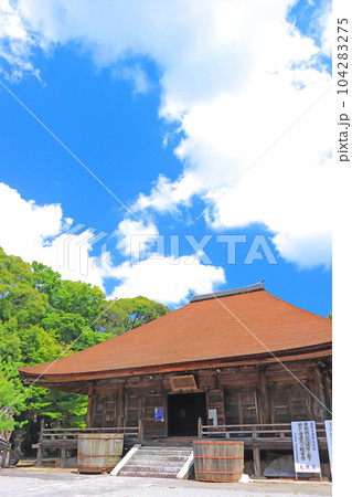 岡崎市、滝山寺本堂の風景 104283275