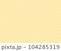 レジメンタル・斜めストライプ柄（背景グラフィック素材）黄色・イエロー 104285319