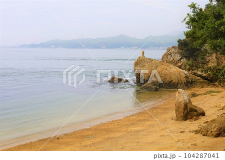 広島大崎上島からフェリーで大三島としまなみ海道で今治の馬島へ梅雨と初夏の合間のこと 104287041