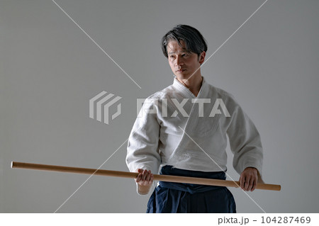 合気道　木刀　型 104287469