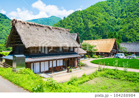 五箇山・菅沼合掌造り集落(夏) 五箇山・菅沼合掌造り集落(夏) 104288984