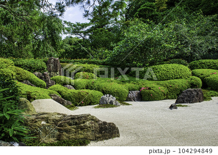 鎌倉市 明月院 枯山水庭園 鎌倉市 明月院 枯山水庭園 104294849