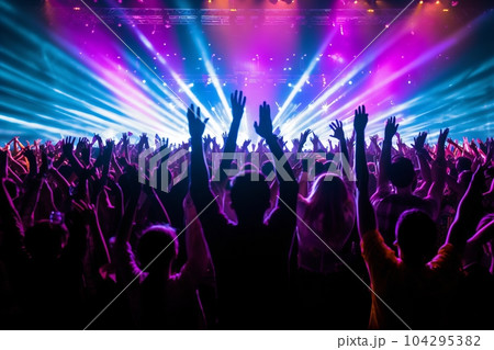 大規模なコンサートで盛り上がる観客：AI作品 104295382