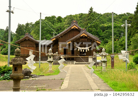 新潟県上越市五智に鎮座する越後国一宮の居多神社 104295632