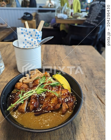 フィンランド かもめ食堂 カツカレー フィンランド かもめ食堂 カツカレー 104296430