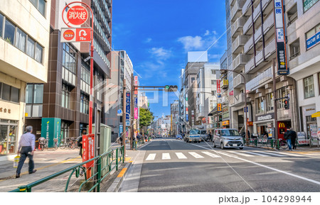 東京都練馬区の都市風景　練馬駅 104298944