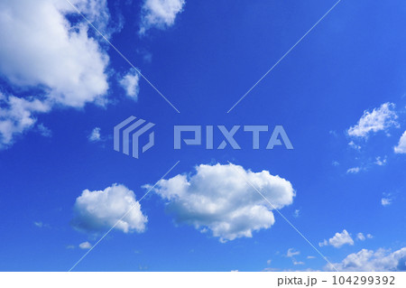 青い空と白い雲 104299392