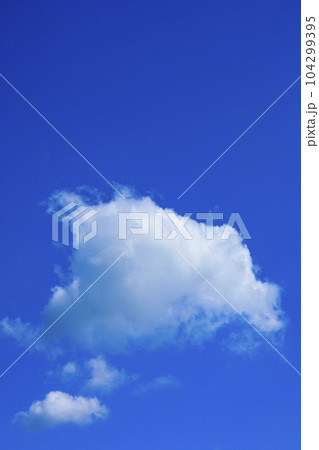 青い空と白い雲 104299395