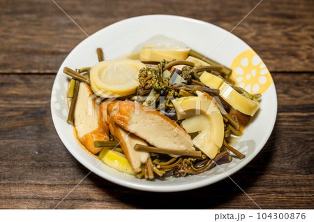 山菜の煮物 104300876