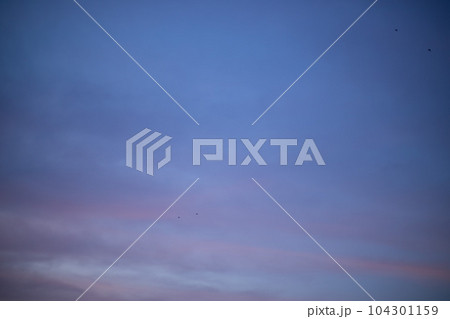 夕暮れ空 104301159