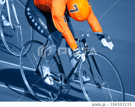 自転車競技のアップ 自転車競技のアップ 104303235