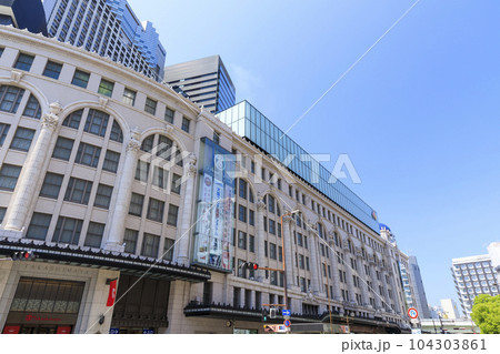 大阪市中央区難波の南海なんば駅 104303861