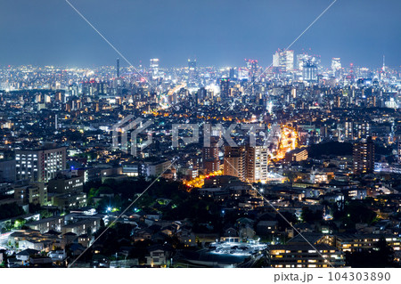 東山スカイタワーから見える名古屋市の夜景【愛知県】 東山スカイタワーから見える名古屋市の夜景【愛知県】 104303890