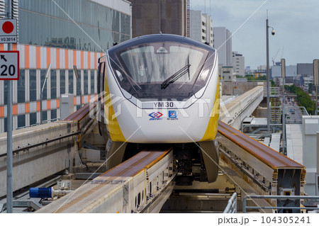 タイ・バンコクのモノレール（イエローライン） 104305241