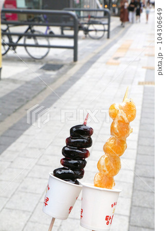 タンフル（＝フルーツ飴）（韓国） 104306649