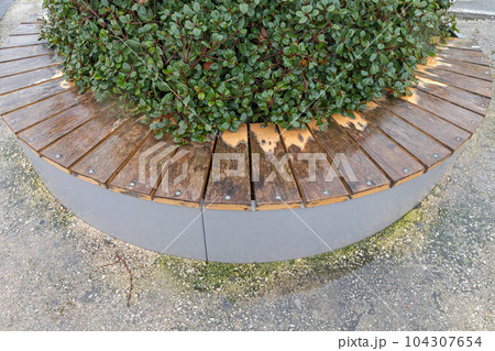 Round Bench Street Round Bench Street 104307654