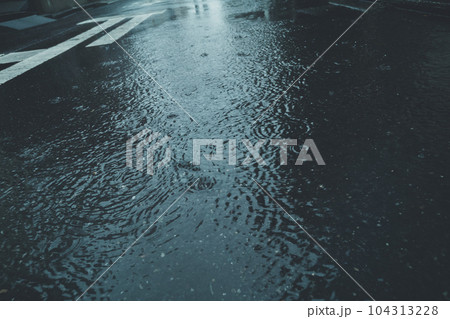 raining 104313228