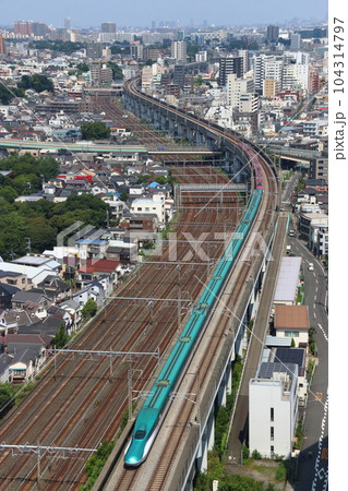 東北新幹線E5系(秋田新幹線E6系併結) 東北新幹線E5系(秋田新幹線E6系併結) 104314797