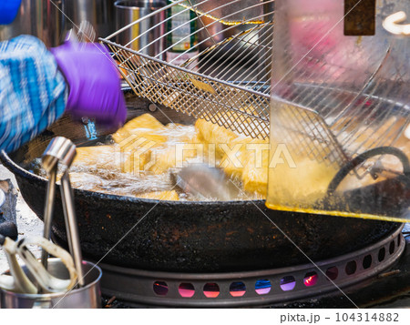 本場台湾の臭豆腐　寧夏夜市 104314882