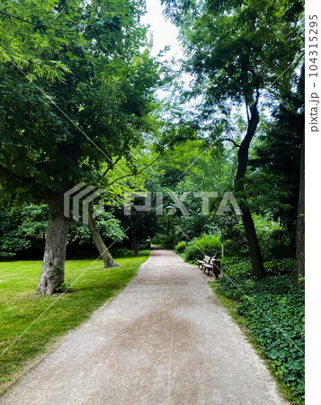 ドイツ・ヘッセン州フランクフルトのロスチャイルド公園 ドイツ・ヘッセン州フランクフルトのロスチャイルド公園 104315295