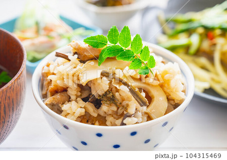 山菜ごはん 104315469