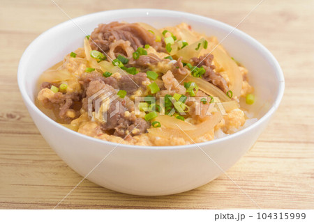 牛肉と玉子の他人丼 牛肉と玉子の他人丼 104315999