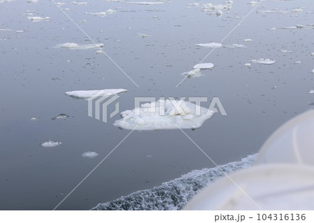 漂流 流動 流氷 104316136