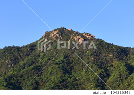 倉橋島のシンボル的な存在の火山 (ひやま) 倉橋島のシンボル的な存在の火山 (ひやま) 104316342