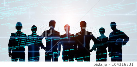 多国籍の人々とデジタルデータイメージ 多国籍の人々とデジタルデータイメージ 104316531
