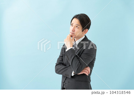 悩む男性 ビジネス 悩む男性 ビジネス 104318546