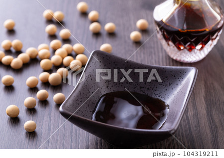 薄口醤油 104319211