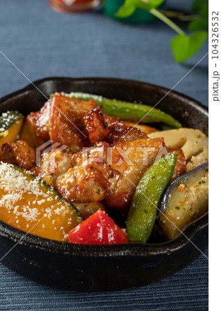 バジルチキン 104326532
