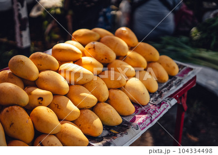 Mangos at the street market 104334498
