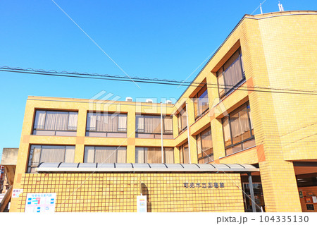 可児市、可児市立図書館の風景 104335130