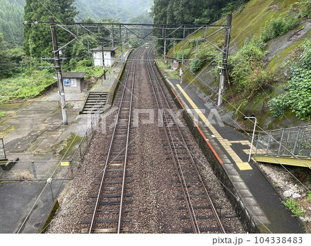 山間部の駅 山間部の駅 104338483