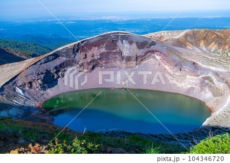 【山岳素材】蔵王のお釜【宮城県】 【山岳素材】蔵王のお釜【宮城県】 104346720