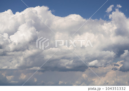 夏空と入道雲 夏空と入道雲 104351332
