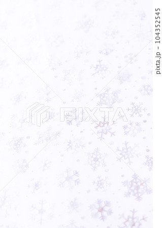 背景素材・クロス（チュール）雪の結晶柄 104352545